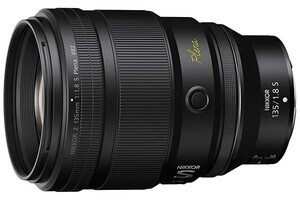 ニコン、ボケの表現にこだわった中望遠レンズ「NIKKOR Z 135mm f/1.8 S Plena」