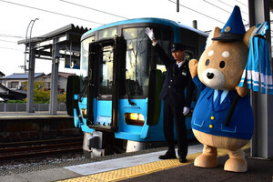 IRいしかわ鉄道「あいまるくん」前田利家に憧れる犬のキャラクター