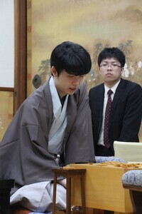 ファン感嘆の快勝譜　藤井竜王が旧型腰掛け銀も難なく指しこなし２連勝　第36期竜王戦七番勝負第２局