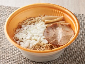 【ファミマ】東京都八王子市のソウルフード「八王子ラーメン」を地域限定発売! 濃いめの醤油スープに刻み玉ねぎのシャキシャキ感