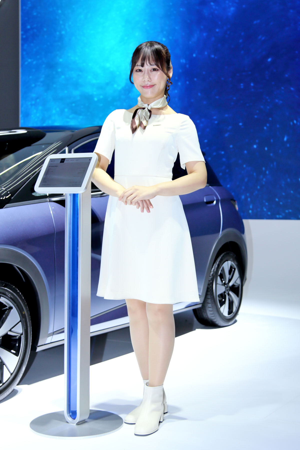 「ジャパンモビリティショー2023」のコンパニオンたち