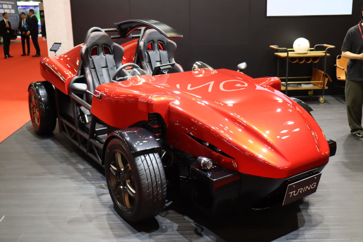 チューリング初の自社開発コンセプトカー「Turing Machine Alpha」