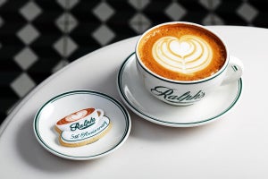 【数量限定】「ラルフズ コーヒー」から、5周年記念アイテムが発売! ポロベアのアートが施されたタンブラーに注目