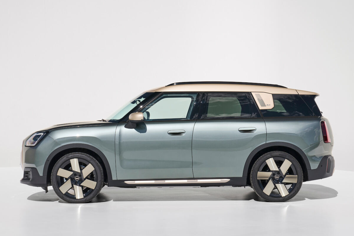 MINIの新型SUV「カントリーマン」