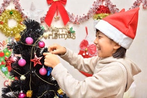 クリスマスのプレゼント「なるべく安いものを頼むようにしている」小中学生が26% - 誰からもらう?