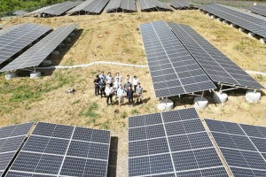 auリニューアブルエナジーが太陽光発電所を運転開始、au基地局に電力を供給