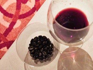 珈琲豆の香りで赤ワインを飲む!? 五感に響く未知なる体験で、ワインの楽しみ方が広がった