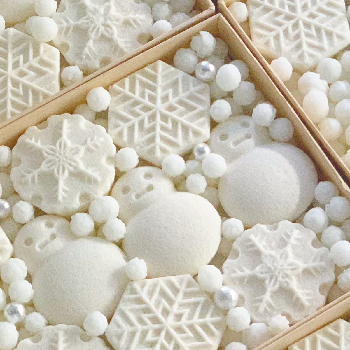 亀屋良長「雪こんこ」