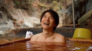 長野博、那須塩原の温泉を試飲　おいしさに感動
