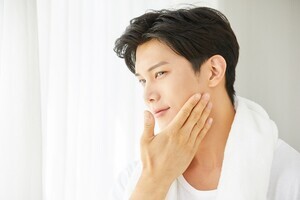 男女で異なる肌質! 知っておきたいメンズスキンケアとは? - 全薬販売が解説