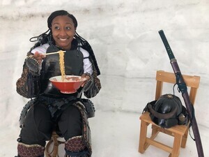 雪の中でラーメンを食べる「スノーラーメン」とは? 山形県米沢市でインバウンド向けに開発