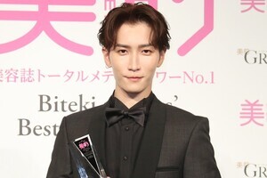 Snow Man渡辺翔太、コスメブランド関係者に売り込み「お仕事お待ちしています!」