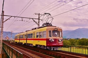 筑豊電気鉄道3000形、1編成に昨年引退した2000形「黄電」復刻塗装