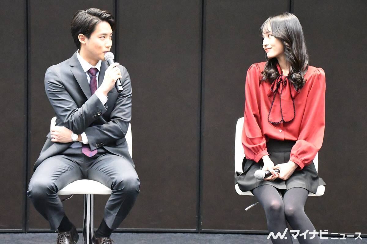 (左から)白石隼也、大谷凜香
