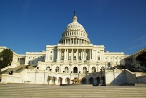 米議会の予算交渉、秋の大統領選挙に影響も
