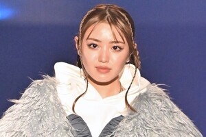 野々村真の娘・香音、大胆スリットで美脚披露　「TGCしずおか」出演