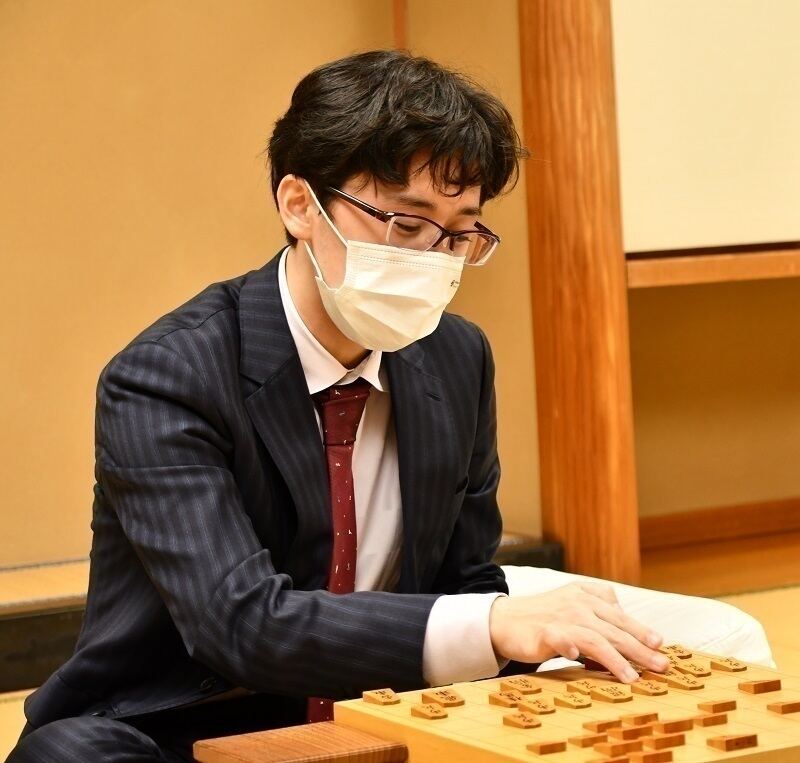 伊藤七段は直近10戦全勝、年度勝率78％と絶好調をキープ(写真は第52期新人王戦三番勝負第２局のもの 提供：日本将棋連盟)