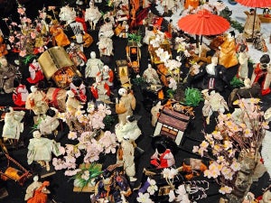 800体の人形の‟座敷雛”は圧巻! 雛飾りがレトロな名建築を埋め尽くす4年ぶりの「百段雛まつり」、ホテル雅叙園東京で開催中