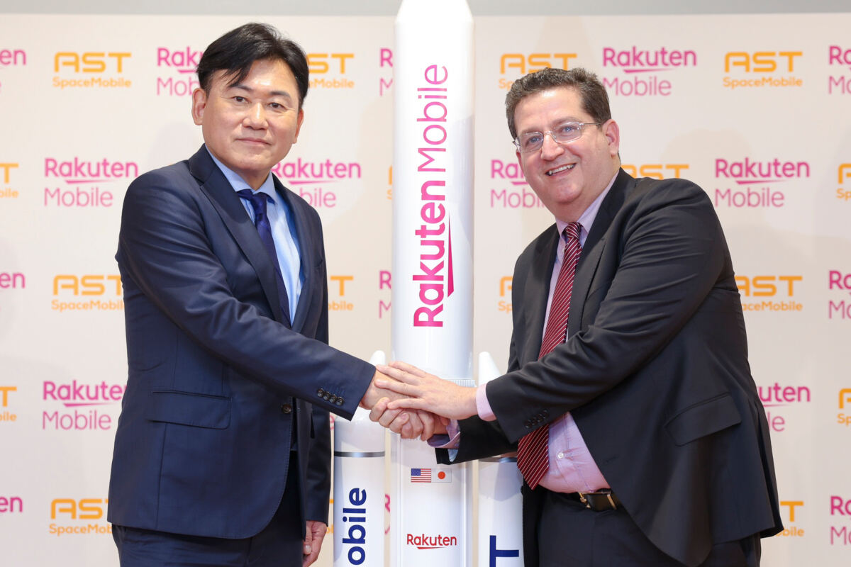 楽天モバイル 代表取締役会長 三木谷浩史氏／AST Space Mobile チェアマン兼CEO アーベル・アヴェラン氏