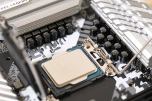 一部Intel Coreプロセッサにおける超高負荷時の安定性に問題？ 電力設定で改善する模様