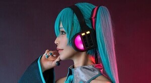 光る! 初音ミクのなりきりヘッドセットが登場!