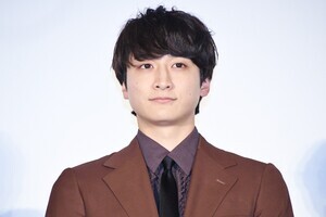 小関裕太、初の先生役に「不思議な気分」 “甥”宮世琉弥とカメラトーク