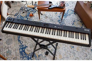 ローランド、サウンドと演奏性／拡張性を備えたステージピアノ「RD-08」