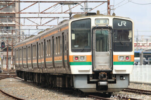 JR東海211系「三岐鉄道譲渡」が話題、富田駅・保々駅構内に計5編成