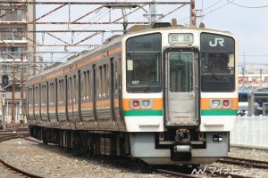 JR東海211系「三岐鉄道譲渡」が話題、富田駅・保々駅構内に計5編成