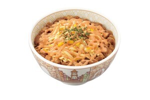 今年も登場!【すき家】ちょっぴり刺激的な「明太マヨチーズ牛丼」限定発売