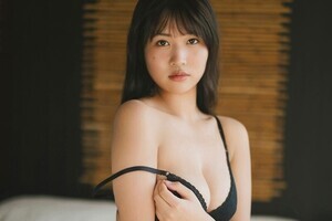 現役JK 南みゆか、グラマラスボディ披露の1st写真集発売「一番と言っていいくらい攻めた…」