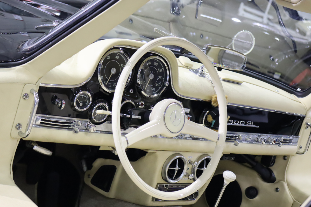 超レア車「300SL」は相場3億? ガルウイングのメルセデスが豪華共演!【オートモビルカウンシル2024】 | マイナビニュース