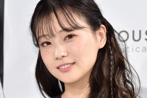 重盛さと美、セクシーな“大人”写真に絶賛の声「女神様」「色気半端ない!」