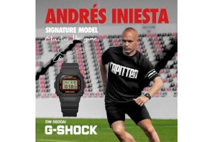 G-SHOCK、サッカー元スペイン代表・イニエスタ選手のシグネチャーモデル