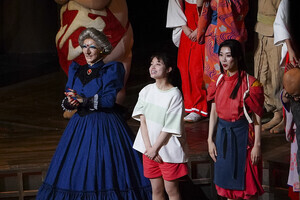 橋本環奈、ロンドンで「日本の良さやリアルを」『千と千尋』開幕に感じる熱狂
