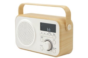 木目デザインのBluetooth手元スピーカー「木聲（きこえ）」、AM／FMラジオも対応