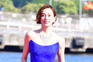米倉涼子、ゴージャスドレス姿にファンも釘付け「美しさが桁違い」「神々しい」
