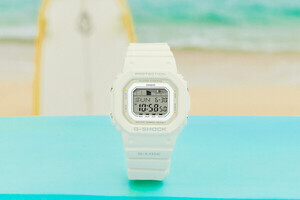 サーファー向けG-SHOCK「G-LIDE」、小型のGLX-S5600にナチュラルカラーの新色