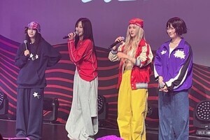 NewJeans、都内でパフォーマンス「皆さんに会えて幸せ」 新曲も披露しファン歓喜