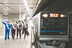 小田急線の駅で『劇場総集編ぼっち・ざ・ろっく!』コラボイベント