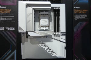 COMPUTEX TAIPEI 2024 - GIGABYTEも背面コネクタ仕様のマザーボード「Stealth」を投入へ