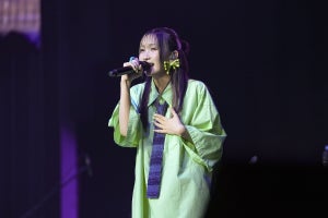 YOASOBI、韓国音楽フェス登場「アイドル」でボルテージ最高潮　会場に響く「愛してるー!!」