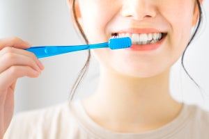"歯かせ"に聞く「正しい歯の磨き方」- 歯磨きは長時間ほどいい? すすぎは何回? 歯周病を放置するとどうなる?