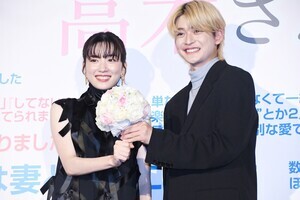 高橋文哉、永野芽郁に花束手渡し感謝伝える「甘えすぎていたなと…」