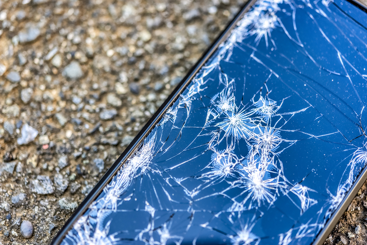 破損スマホイメージ