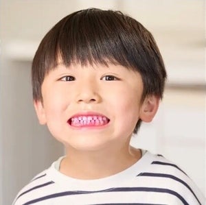 ピジョン、みがき残しが赤く染まる子ども用「ジェル状歯みがき」発売 - 歯みがきと歯垢チェックを同時に