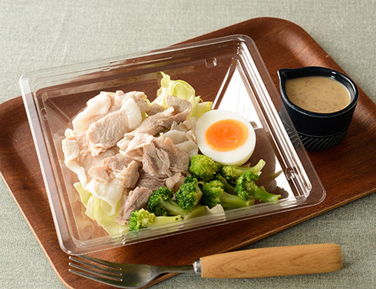 「国産豚肉のサラダ」(497円)