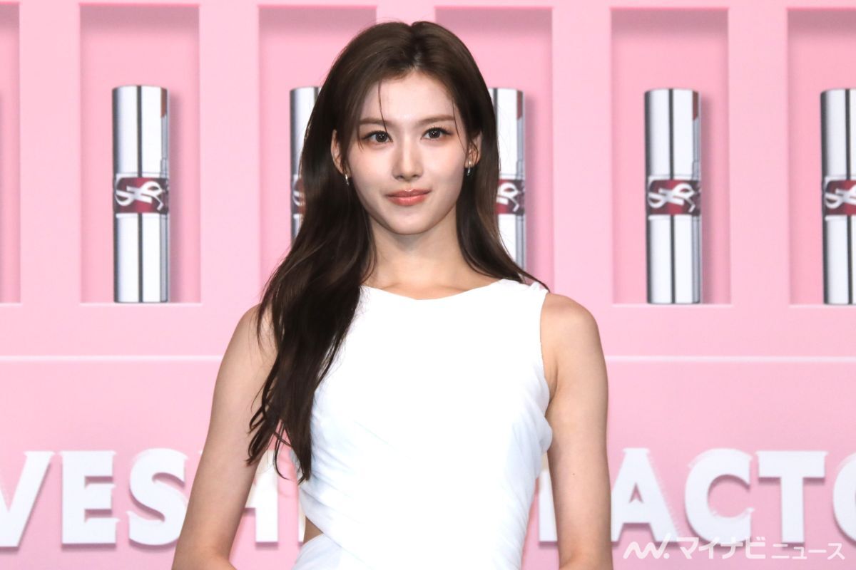 TWICE SANA