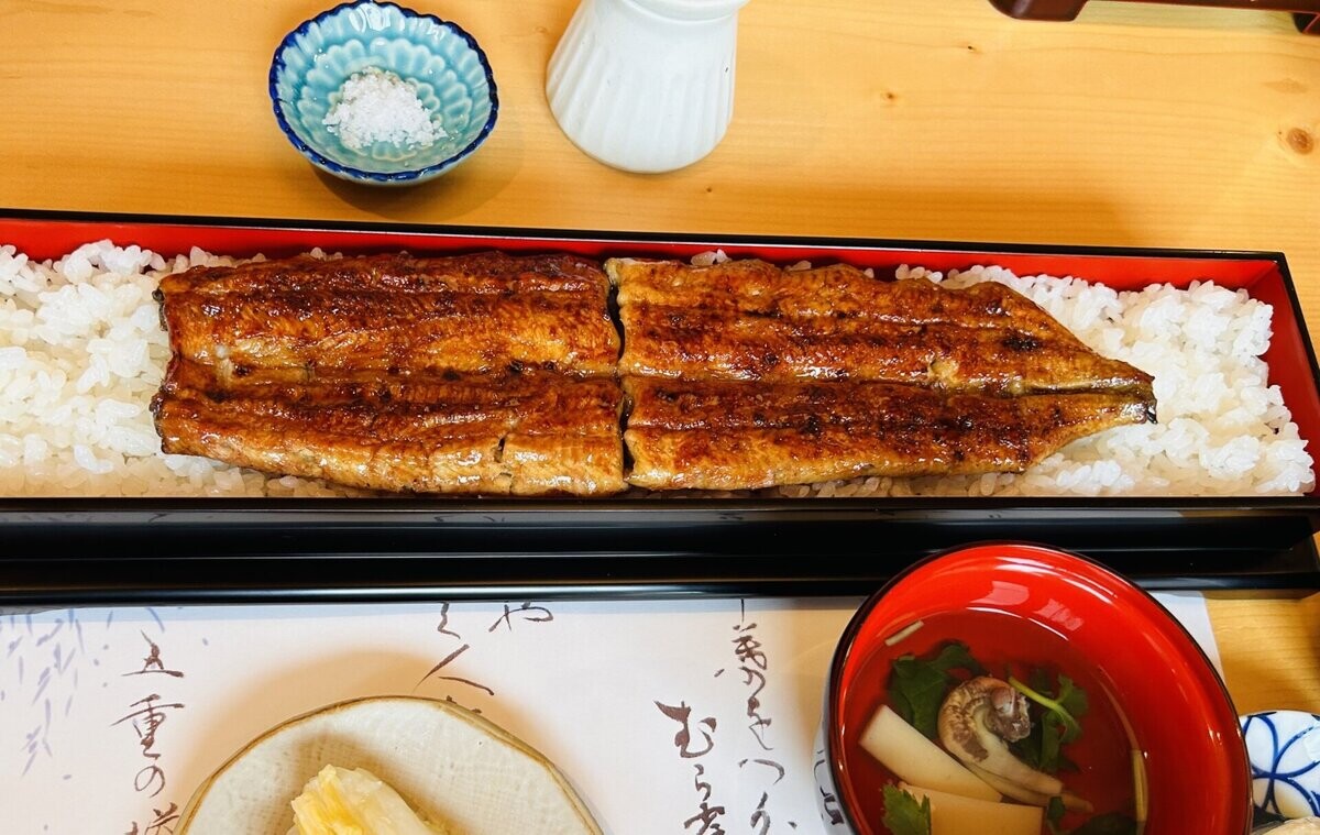 【鎌倉 グルメレポ】鰻のおかむら -国産うなぎに「最高の手仕事」で美…