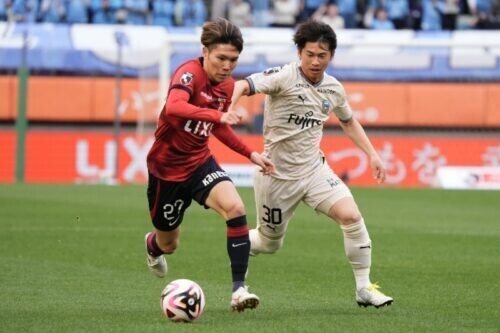 期限付き移籍が決定した（左）松村優太 [写真]=Getty Images